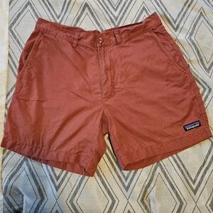 Mens sz 32 Patagonia Shorts Rust/Salmon Color